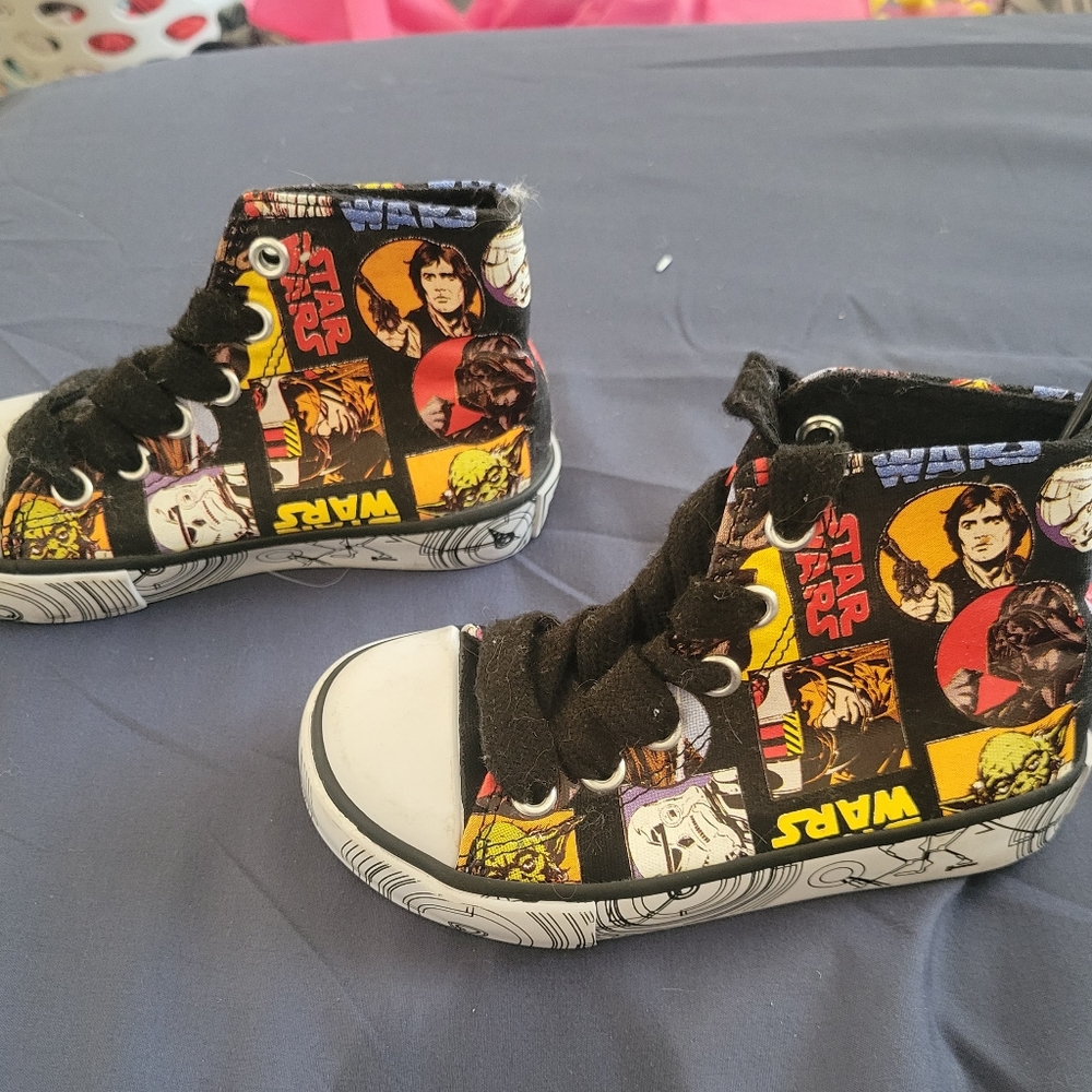 Starwars high top sneakers kids size 7